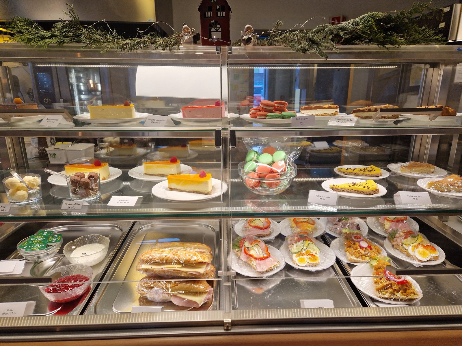 Salater fra Byneset Bydelskafe